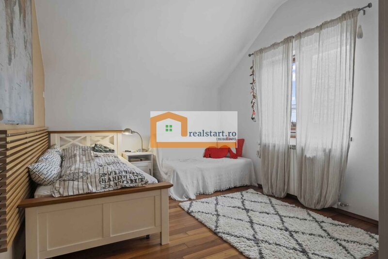 Tamasi, langa padurea Corbeanca, P+M, teren 780 mp, terasa 35 mp, mobilata & utilata